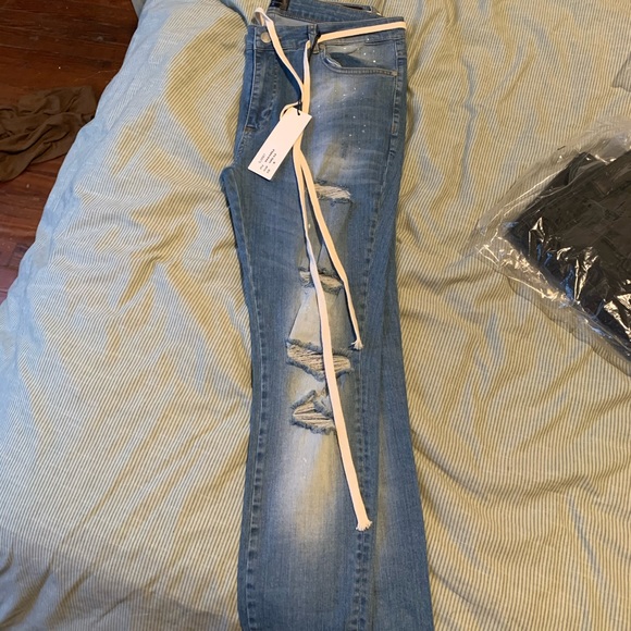 Summit UK Thrashed Denim Paint Blue Jeans - Picture 2 of 4